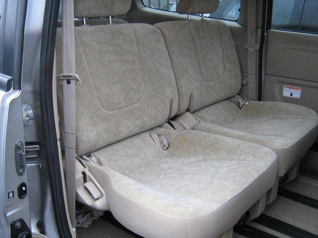 2003 Nissan Serena