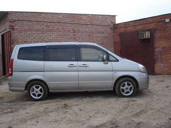 2003 Nissan Serena