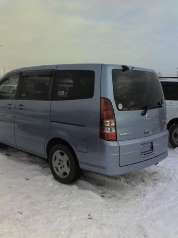 2003 Nissan Serena