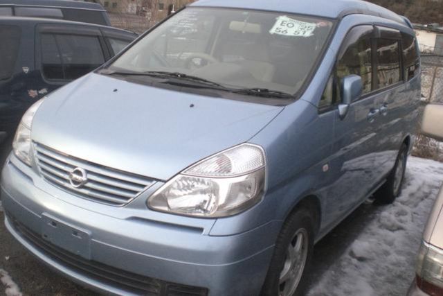 2003 Nissan Serena