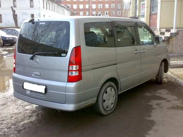 2003 Nissan Serena