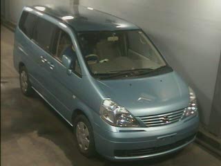 2003 Nissan Serena Photos