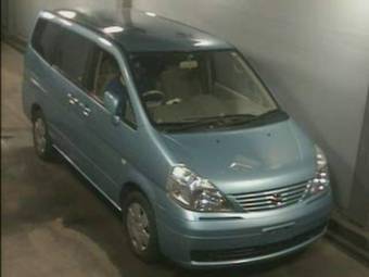 2003 Nissan Serena Pics