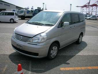2003 Nissan Serena Photos