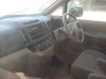 2003 Nissan Serena For Sale