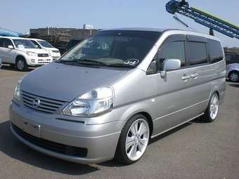 2003 Nissan Serena Pictures