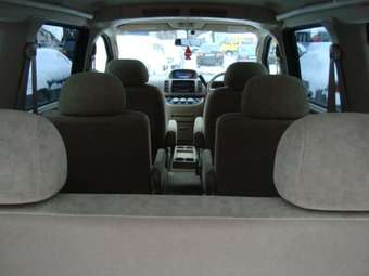 2003 Nissan Serena Photos