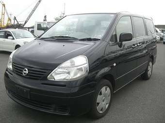 2003 Nissan Serena Photos