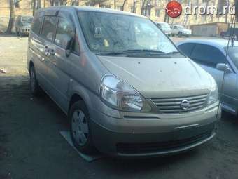 2003 Nissan Serena Pictures