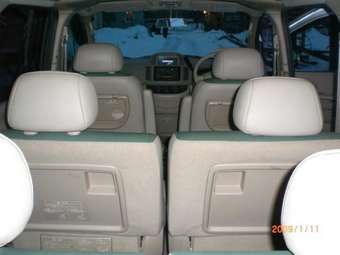 2003 Nissan Serena Pictures