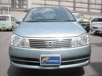 2003 Nissan Serena Photos