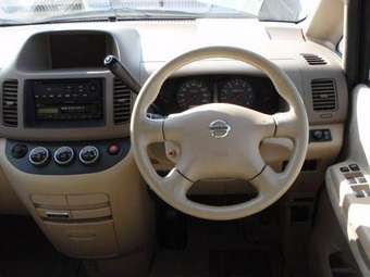 2003 Nissan Serena Images