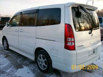 2003 Nissan Serena Photos