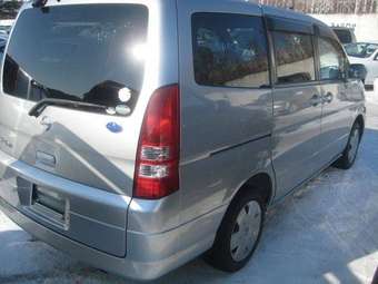 2003 Nissan Serena Pictures