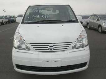 2003 Nissan Serena Photos