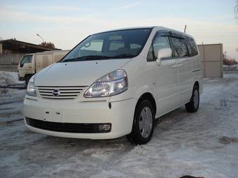 2003 Nissan Serena Photos