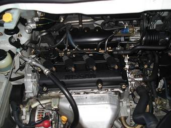 2003 Nissan Serena Photos