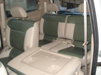 2003 Nissan Serena Pictures