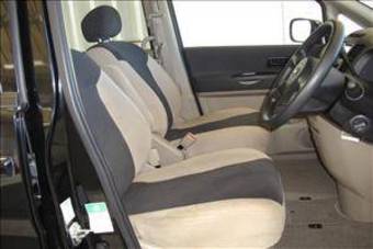 2003 Nissan Serena For Sale