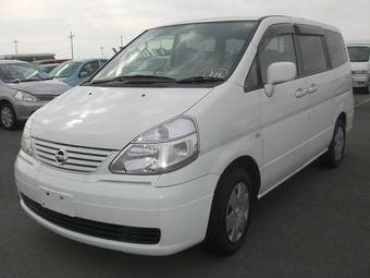 2003 Nissan Serena Photos