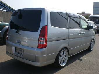 2003 Nissan Serena Pics