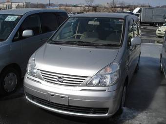 2003 Nissan Serena Pictures