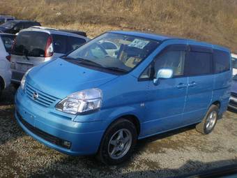 2003 Nissan Serena Photos