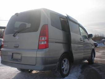 2003 Nissan Serena Pictures