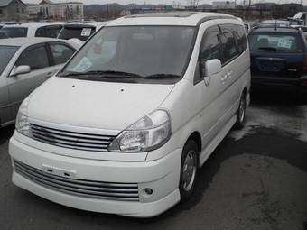 2003 Nissan Serena Photos