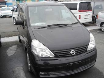 2003 Nissan Serena Pics