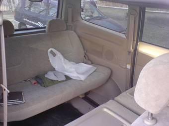 2003 Nissan Serena For Sale
