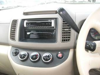 2003 Nissan Serena For Sale