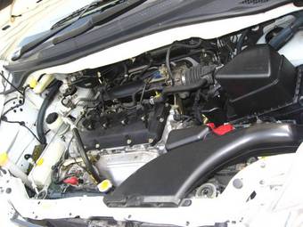 2003 Nissan Serena Photos