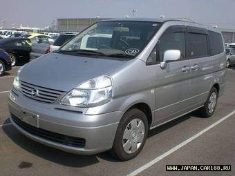 2003 Nissan Serena Pics