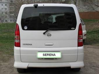 2003 Nissan Serena Photos