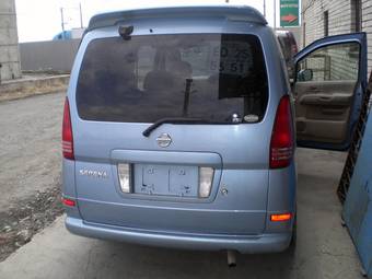 2003 Nissan Serena Photos