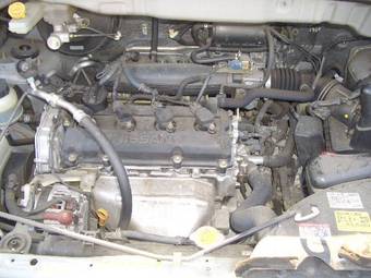 2003 Nissan Serena Pictures