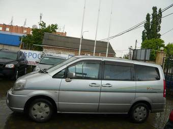 2003 Nissan Serena Photos