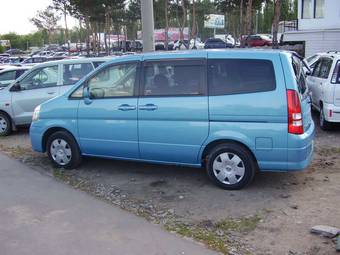 2003 Nissan Serena Images