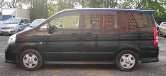 2003 Nissan Serena Pictures