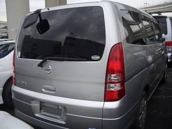 2003 Nissan Serena Photos