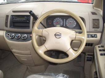 2003 Nissan Serena For Sale