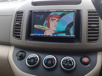 2003 Nissan Serena Photos