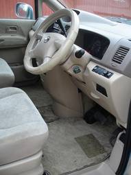 2003 Nissan Serena Images