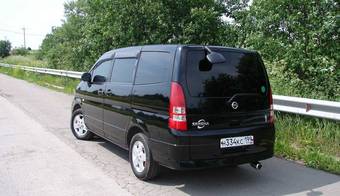 2003 Nissan Serena Pictures