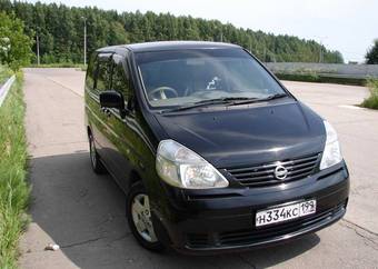 2003 Nissan Serena Photos