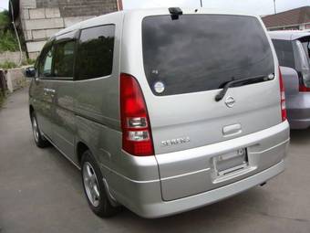 2003 Nissan Serena Photos