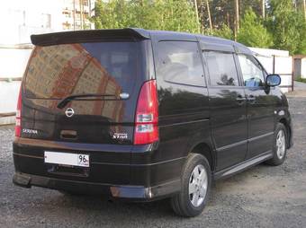 2003 Nissan Serena Photos