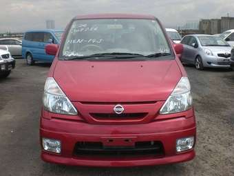 2004 Nissan Serena Pics