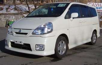 2004 Nissan Serena Pictures